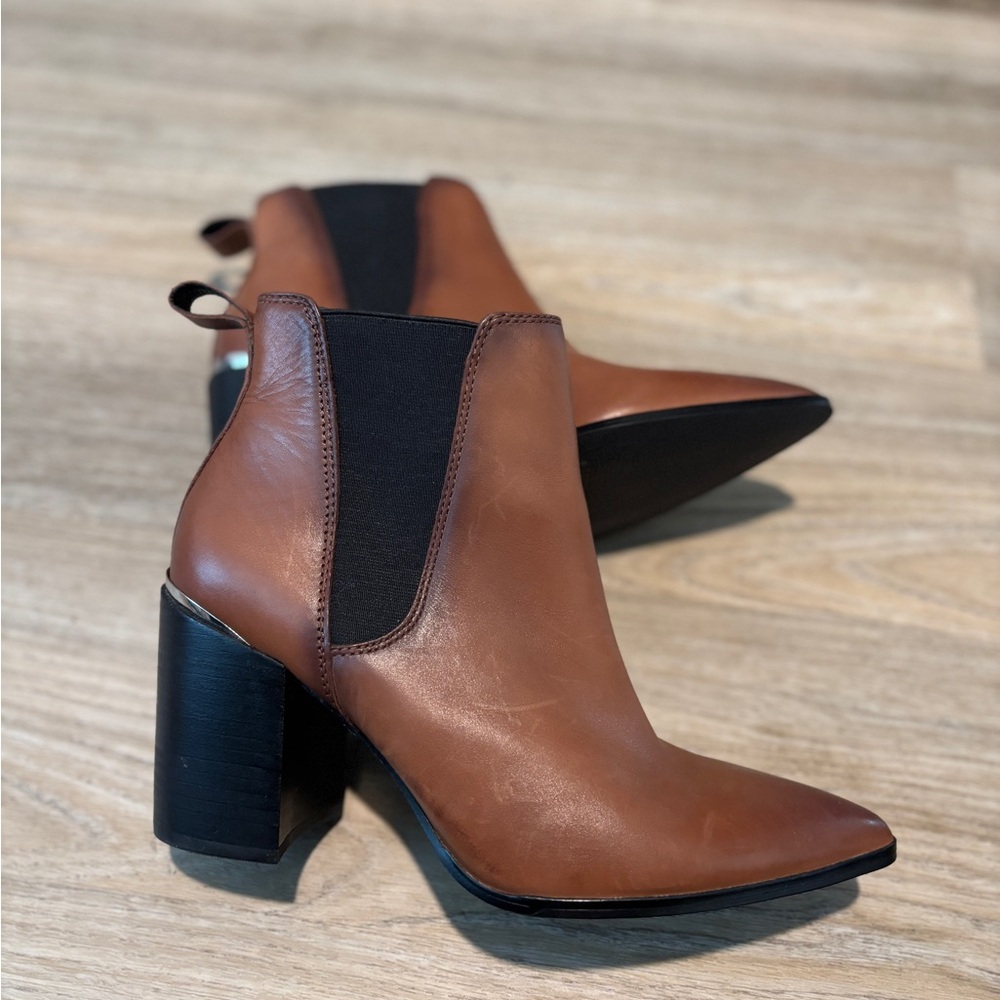 New Steve Madden Knoxi Size 8.5 Cognac‎ Leather Booties Super Cute!
